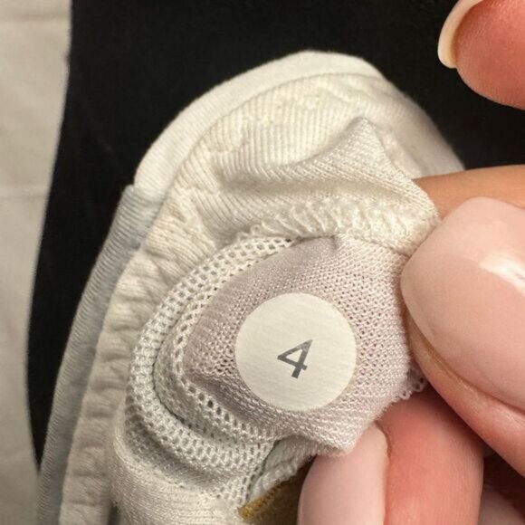 Gymshark Asymmetrical Colourblock Crop Top - Picture 8 of 8